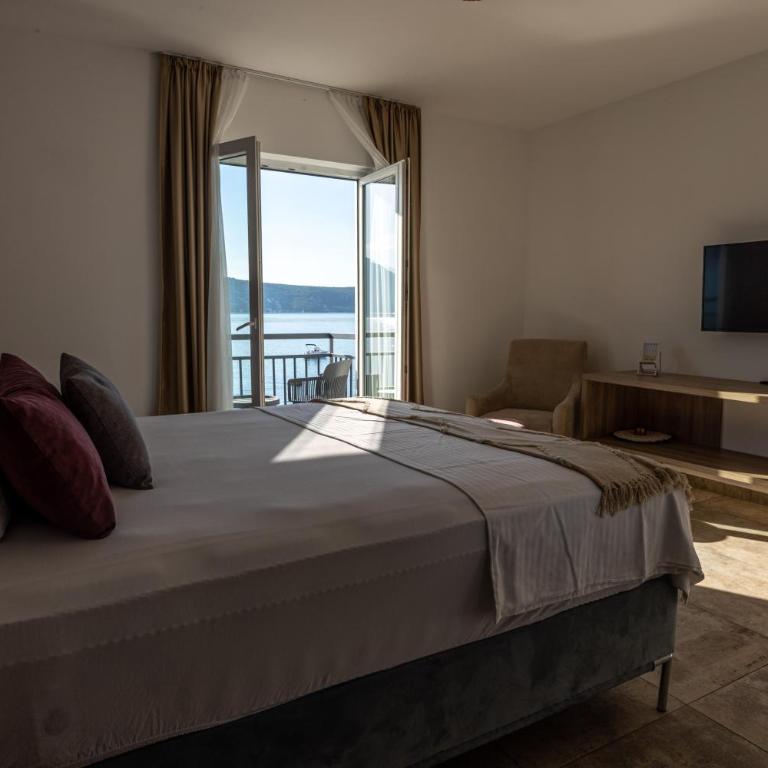 Boka Bay Residences - Deluxe Suite with Sea View - 3