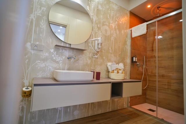 Peonia Rooms - Camera Matrimoniale Deluxe con Balcone - 9