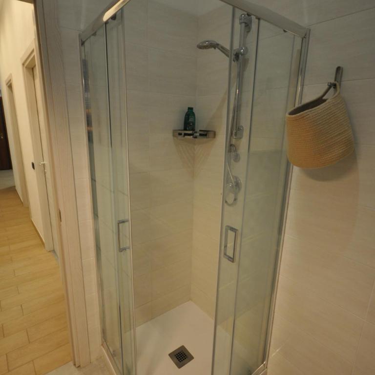 H2ome Lagaccio Stazione Principe, 4 camere 2 bagni, AC - Apartment - 67