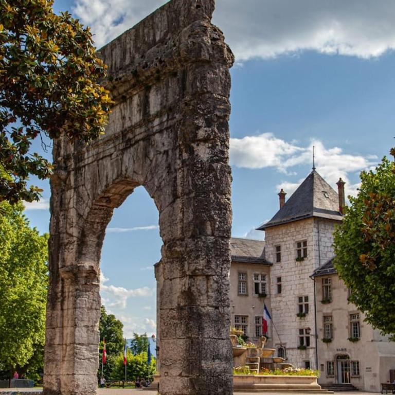 Charmant T3 ,100m2, centre ville, classé 3 étoiles - Appartamento con 2 Camere da Letto e con Vista - 38