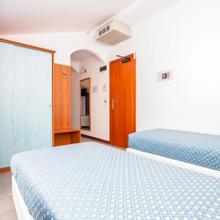 Hotel Brienz - Camera Familiare Superior - 8