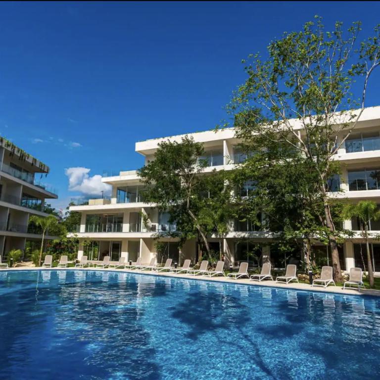Modern Playacar Condo with Poolside Views & Nature - Apartamento de 1 dormitorio - 37