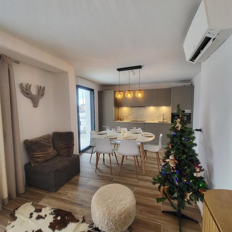 Appartement Montgenèvre avec terrasse, wifi et parking - FR-1-266-249 - Appartamento - 2
