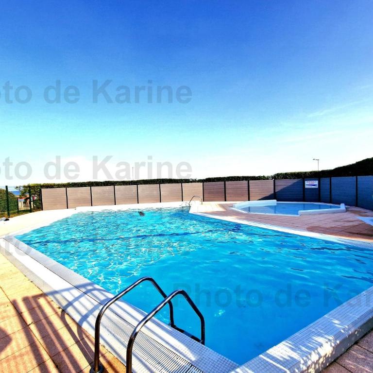 Appartement 1ere ligne piscine terrasse au bord de la plage front de mer avec vélos - Appartement 2 Chambres - 3