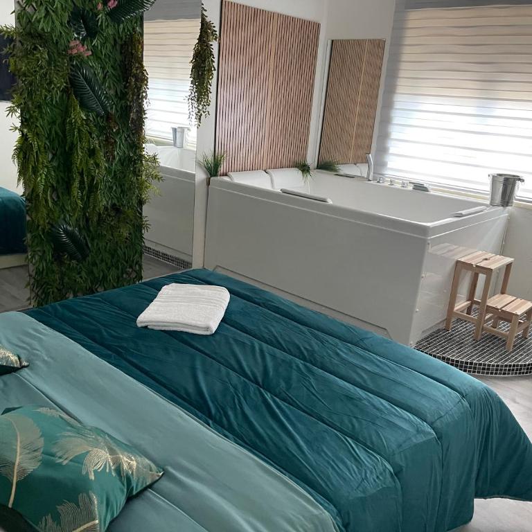 Le Suite del Lungomare Catania - Deluxe Suite with Spa Bath - 7