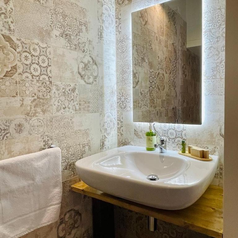 Palazzo Matà Boutique Hotel - Camera Matrimoniale Superior - 7