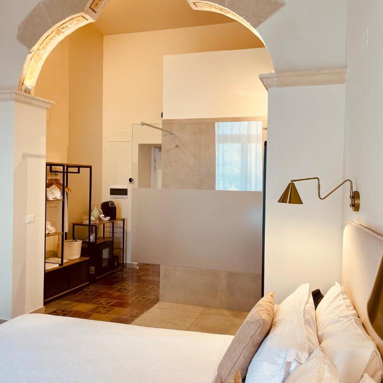 Palazzo Matà Boutique Hotel - Camera Matrimoniale Deluxe con Balcone e Vista Mare - 10