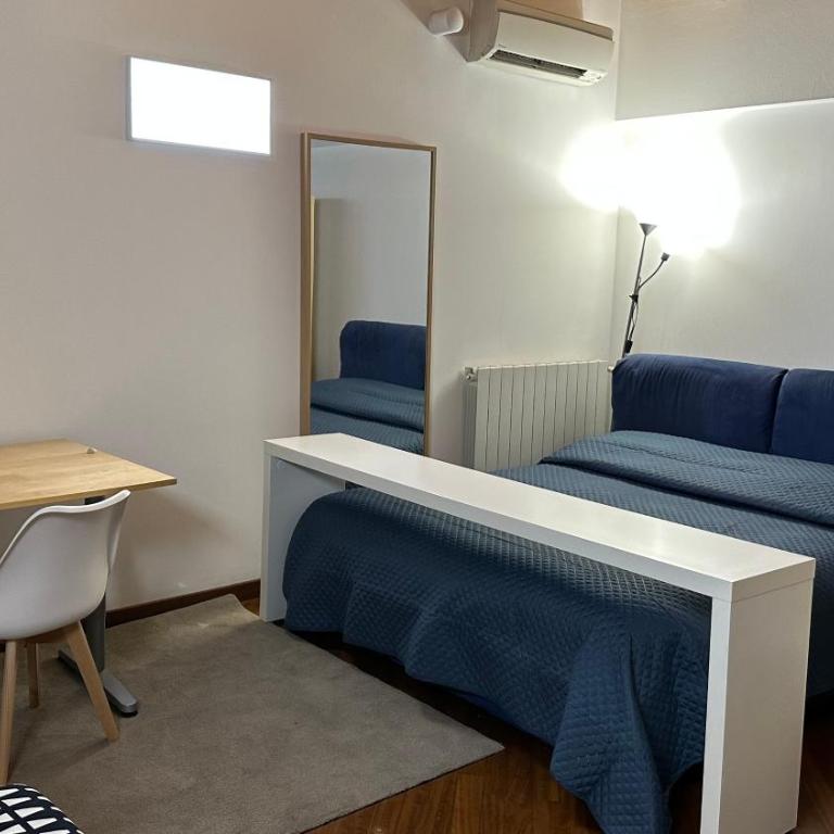 Casa di Chloe - A pochi passi dai Navigli Bocconi-NABA-IULM -Raggiungile il Duomo a piedi - Appartamento con 1 Camera da Letto - 2