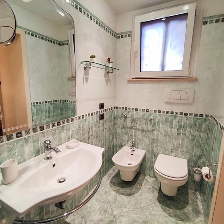 Casa di Alessia - Two-Bedroom Standard Apartment - 8