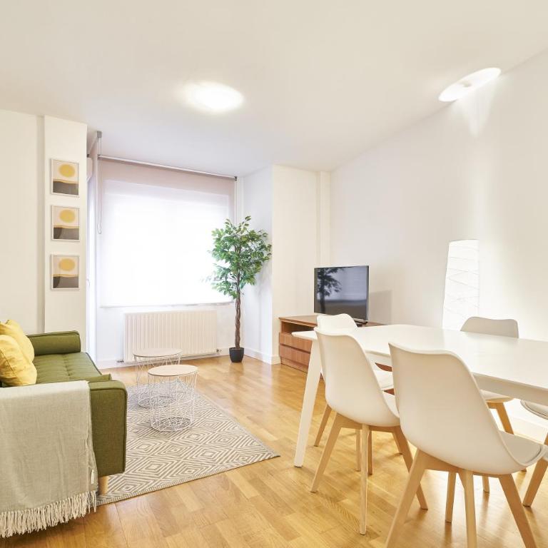 Alojamiento Abajo10 Centro - Apartamento de 3 dormitorios - 7