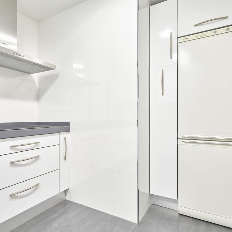 Alojamiento Abajo10 Centro - Apartamento de 3 dormitorios - 12