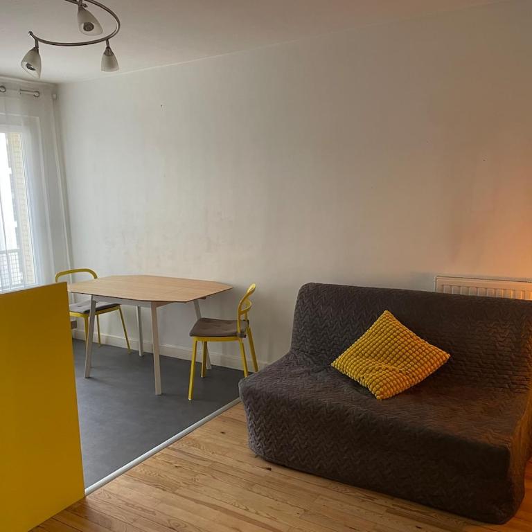 Une pause dans l'hyper centre de Chambéry - Two-Bedroom Apartment - 9