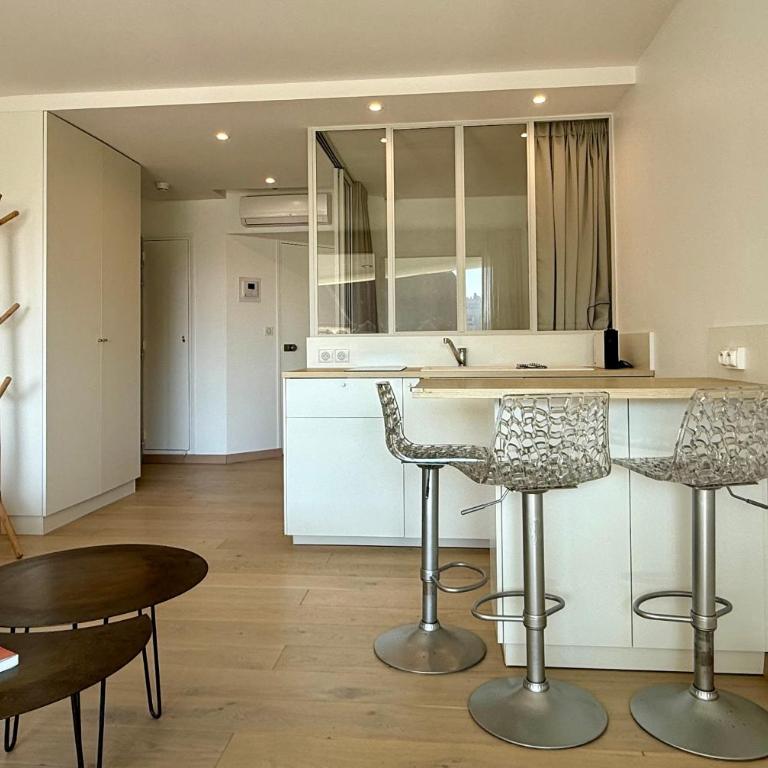 Mira Marvel - WIFI - Climatisation - 100m plage - Appartement 1 Chambre - 8