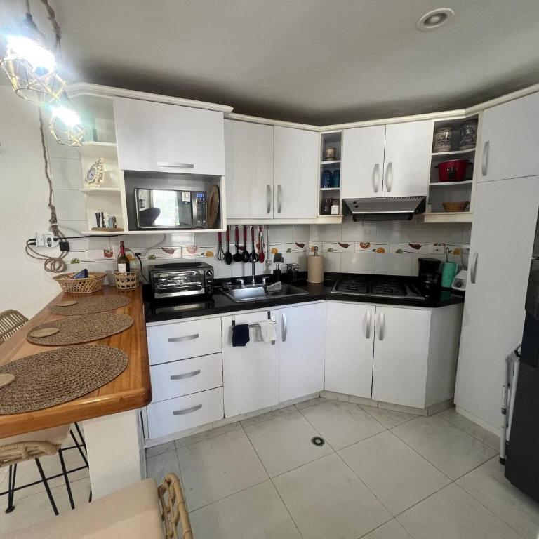 Beachfront Oasis in El Rodadero, Santa Marta - Apartamento - 10