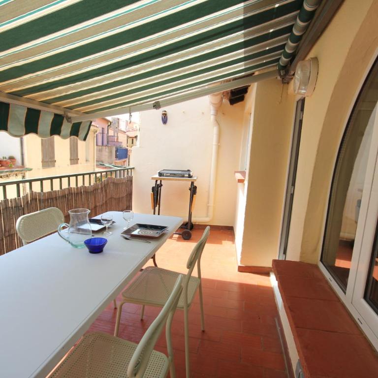 Le Poisson Bleu - One-Bedroom Apartment - 4