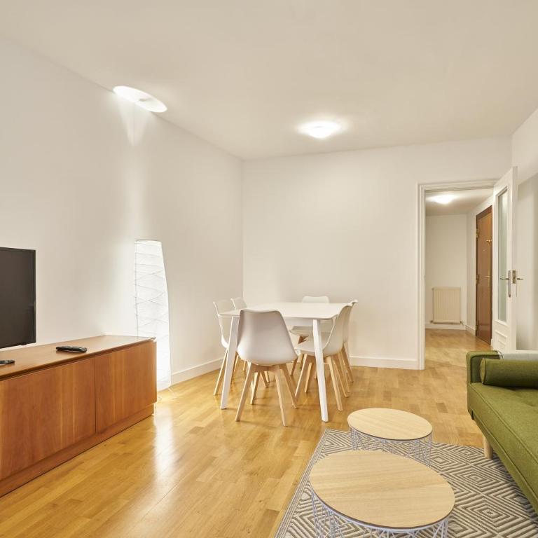 Alojamiento Abajo10 Centro - Apartamento de 3 dormitorios - 9