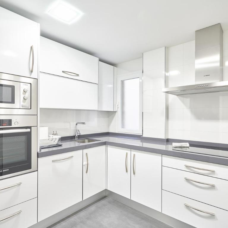 Alojamiento Abajo10 Centro - Apartamento de 3 dormitorios - 11