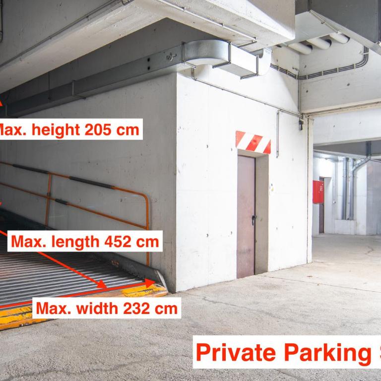 8 min per U-Bahn zum Marienplatz - 120 qm Schwabing - 3 SZ - 2 Bäder - 9 Personen - Three-Bedroom Apartment - 54