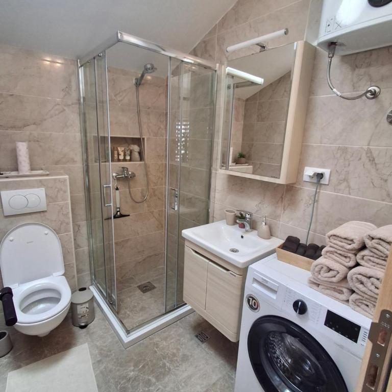 House 23 B1 - Two-Bedroom Apartment - 5