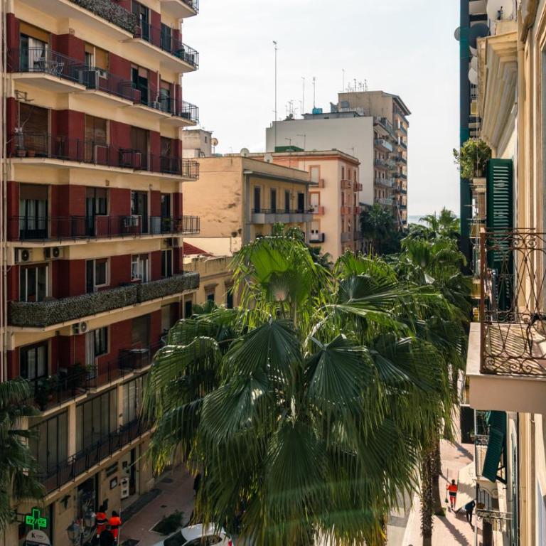 Casa Sinatra by Rentbeat - One-Bedroom Apartment - 33