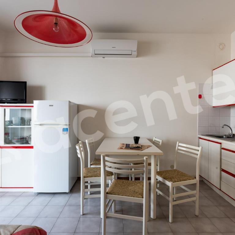 Residence Luxor - Appartamento con 2 Camere da Letto, Terrazza e Vista Mare - 4