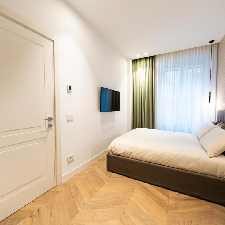 Palazzo Fontana Duomo View Golden House - Appartamento con 2 Camere da Letto - 40