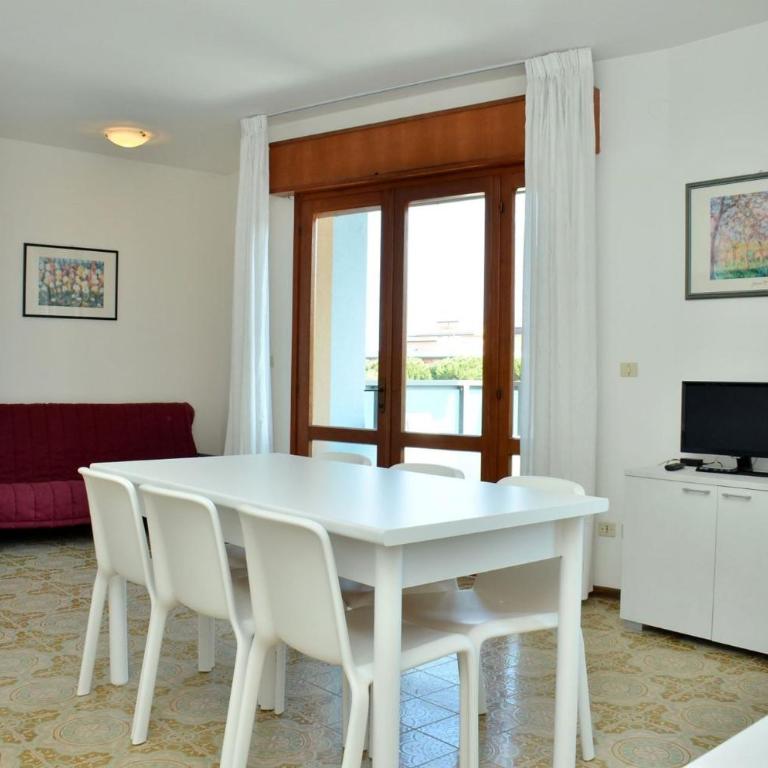 Comfy flat for six guests in Bibione-Beahost - Appartamento - 2