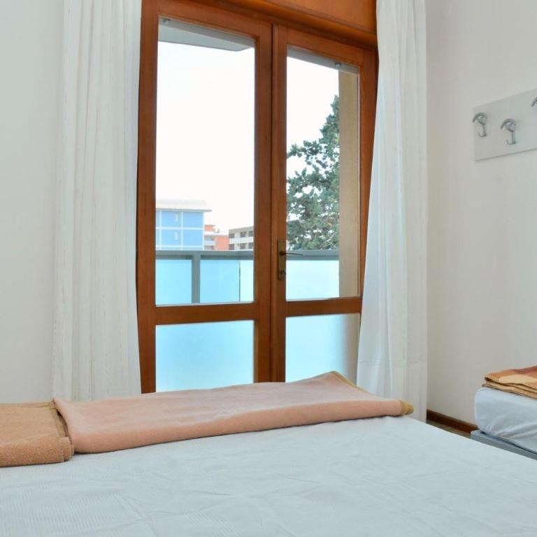 Comfy flat for six guests in Bibione-Beahost - Appartamento - 9