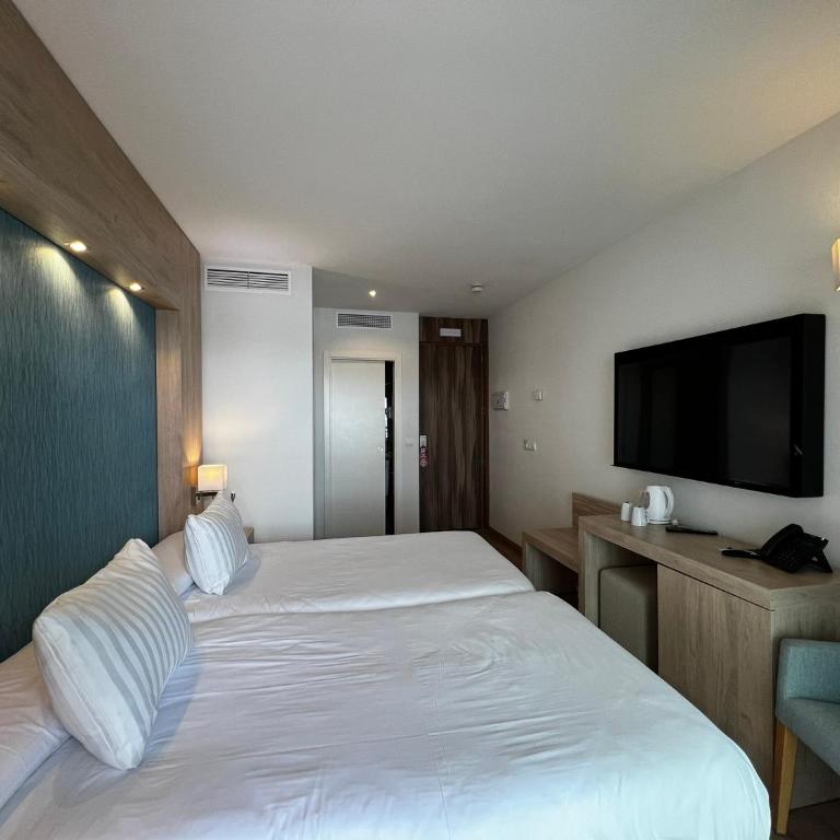 Perla Marina - Habitación Doble con vistas al mar - 1 o 2 camas - 13