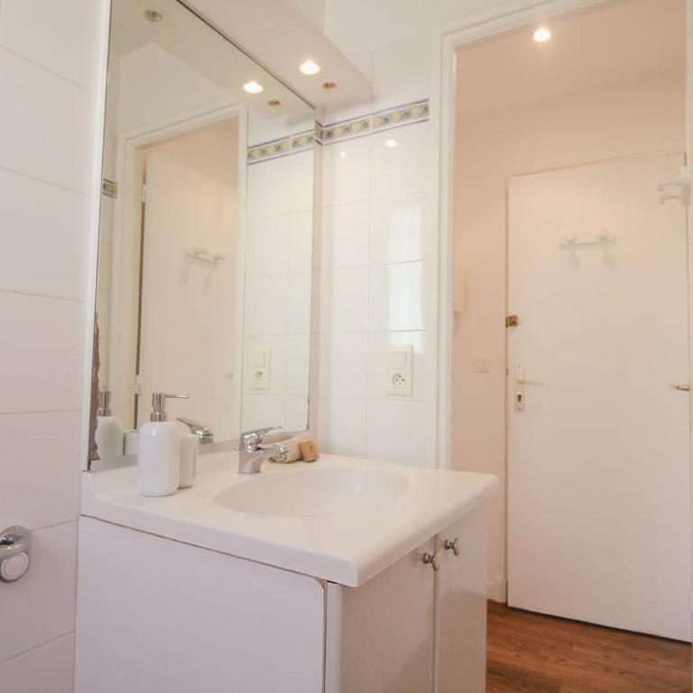 Le Quatre #Air conditioning #Downtown #Cozy - Appartement 1 Chambre - 9