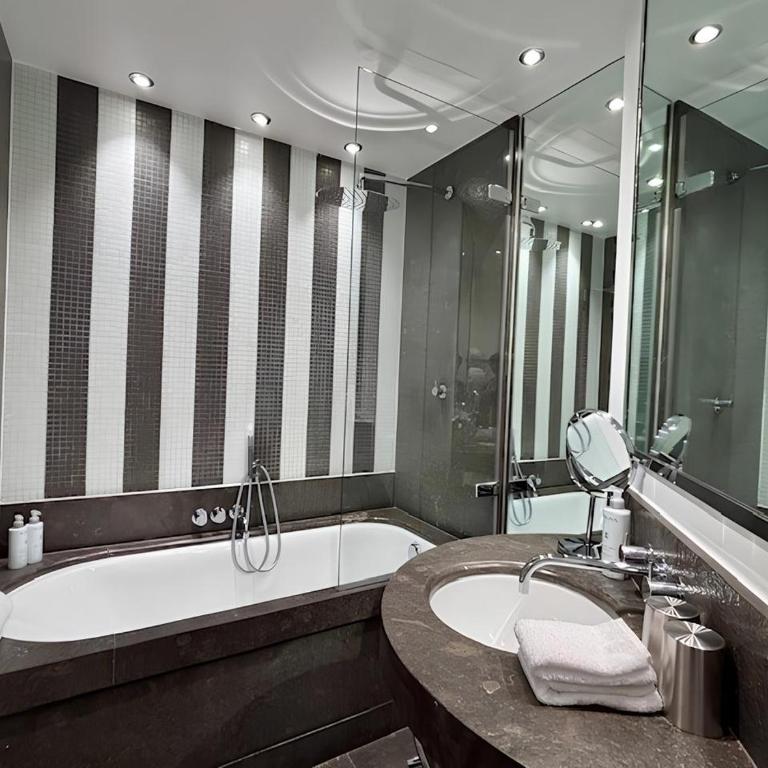 Hôtel Le A - Champs-Elysées - Chambre Double Supérieure - 5