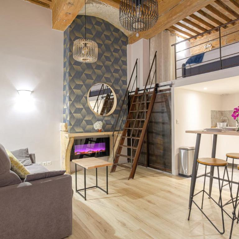 Caractère et Raffiné en hypercentre - Appartement - 1