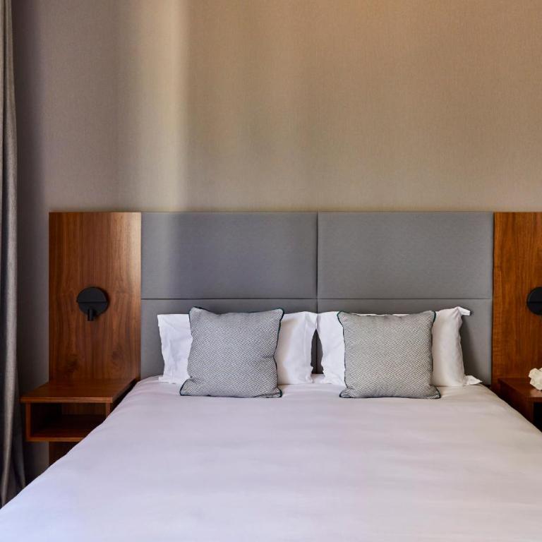 Crowne Plaza Paris - Republique by IHG - Suite Junior Lit King-Size avec Canapé-Lit - 1