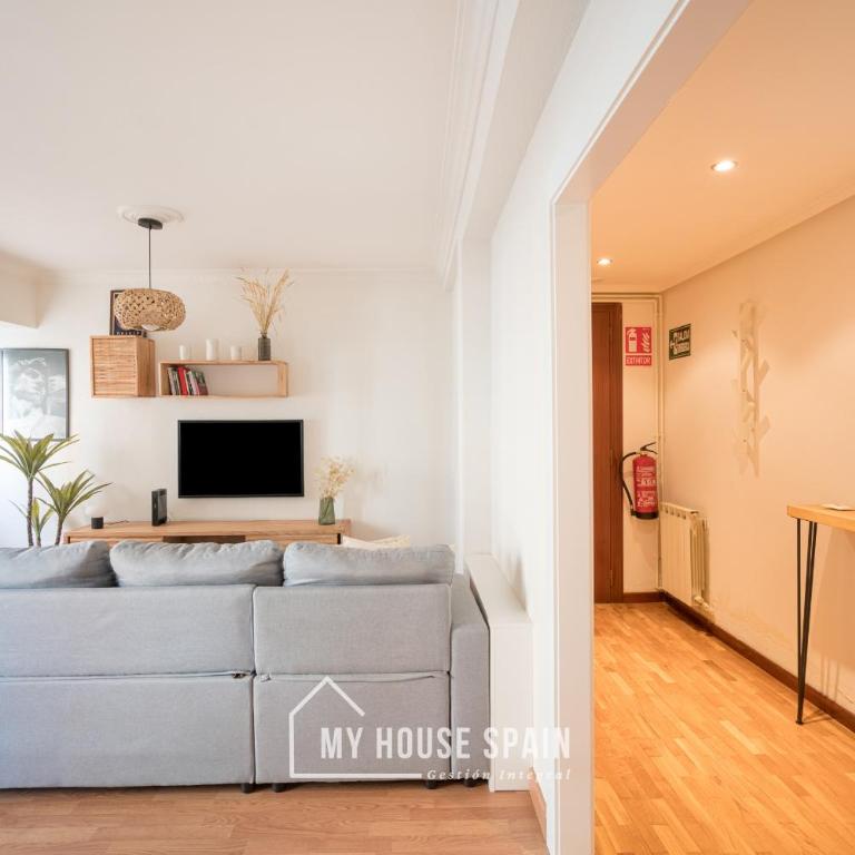 MyHouseSpain - Encantador apartamento en Gijón - Apartamento de 2 dormitorios - 1
