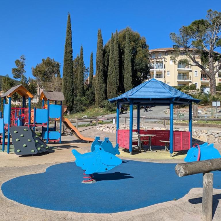 Appartement rez de jardin 4 personnes CAP ESTEREL - Appartamento con 1 Camera da Letto e Terrazza - 34