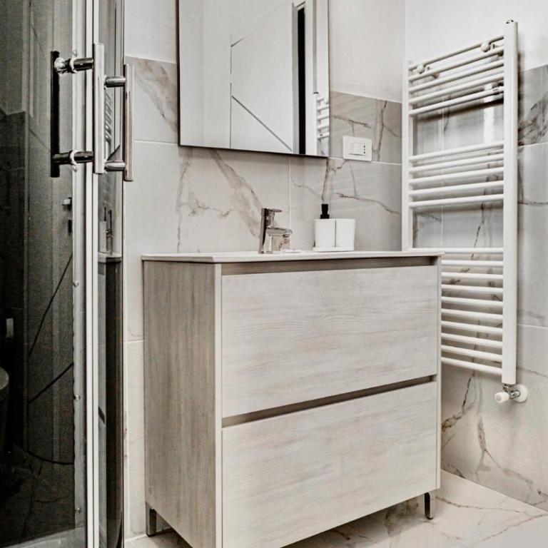 10 min dal Mare - New York Style - Apartment - Appartamento con 2 Camere da Letto - 53