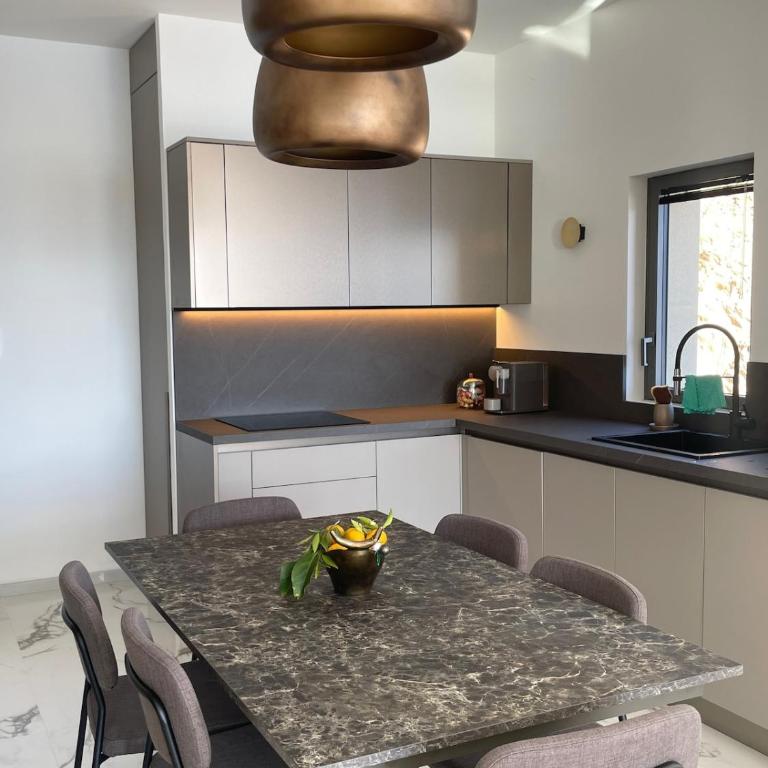 Appartement de luxe type 4 Eden Suite Sanguinaires vue mer avec piscine chauffée résidence Ajaccio - Apartment mit 3 Schlafzimmern - 68