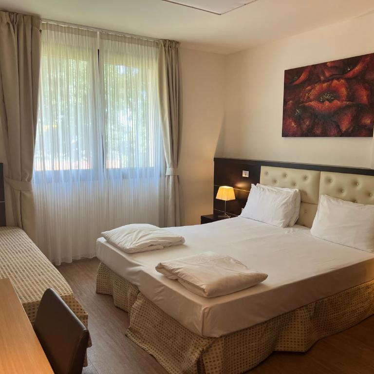 Green Garden Smart Resort - Camera Matrimoniale con Letto Supplementare - 6