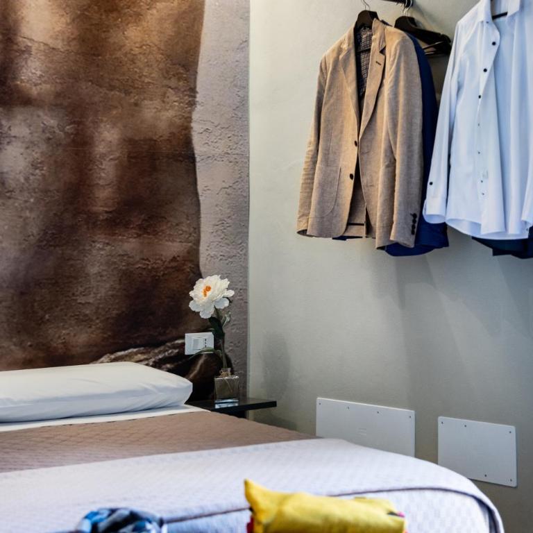 Dea's Rooms - Camera Matrimoniale con Balcone - 2