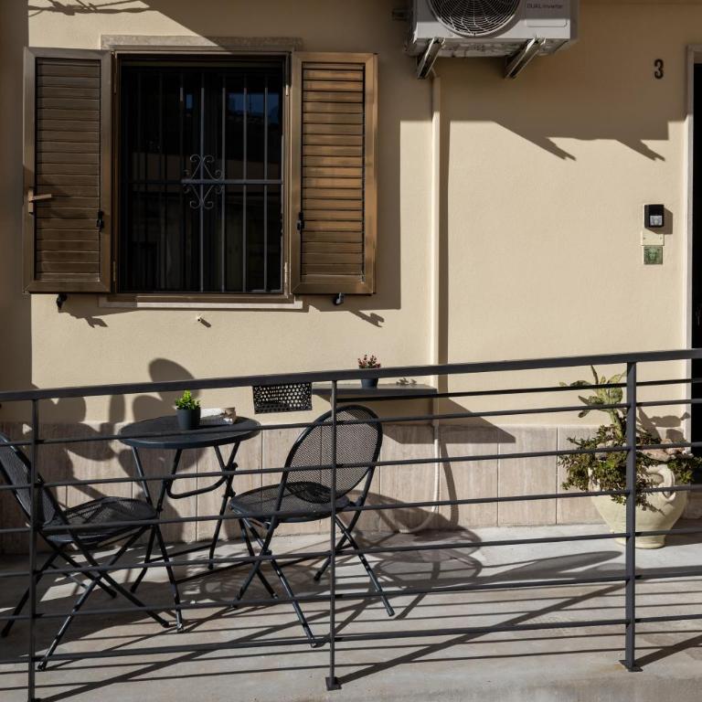 Dea's Rooms - Camera Matrimoniale con Terrazza - 7
