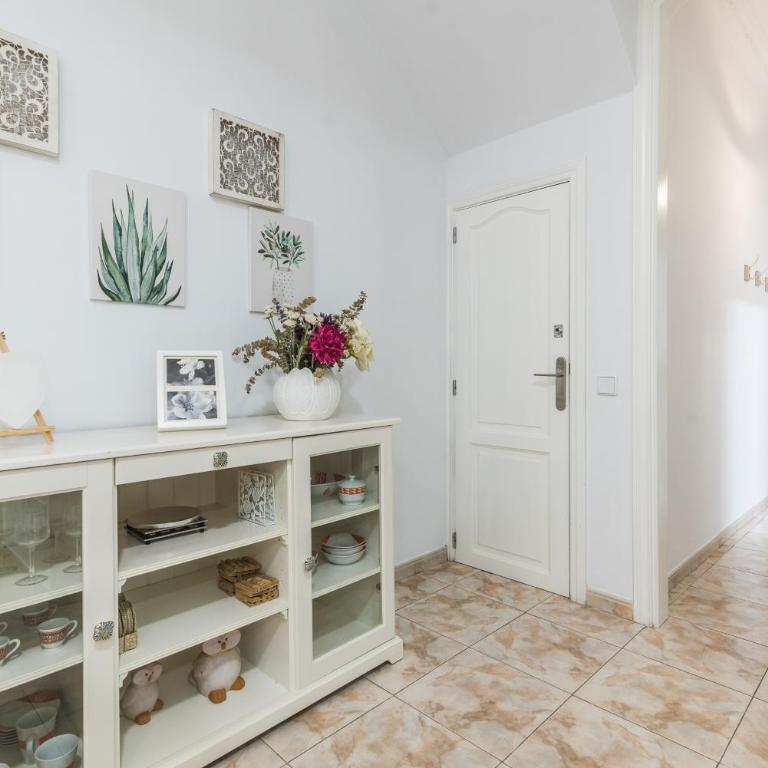 Home2Book Bright&Comfy Apt Near Las Palmas Center - Apartamento de 3 dormitorios - 29