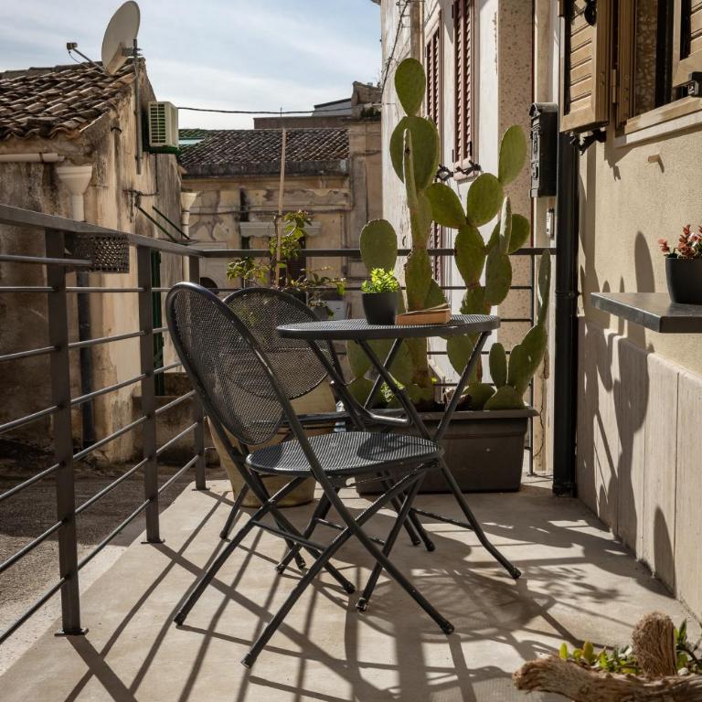 Dea's Rooms - Camera Matrimoniale con Terrazza - 6