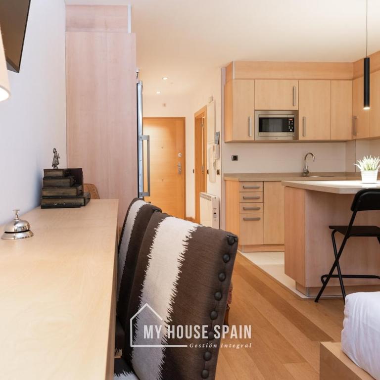 MyhouseSpain - Estudio junto a Playa San Lorenzo - Apartamento Deluxe - 17