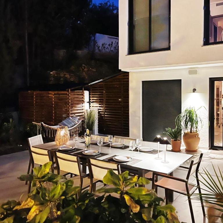 Candado Golf and heated Pool by MalagadeVacaciones - Villa - 91