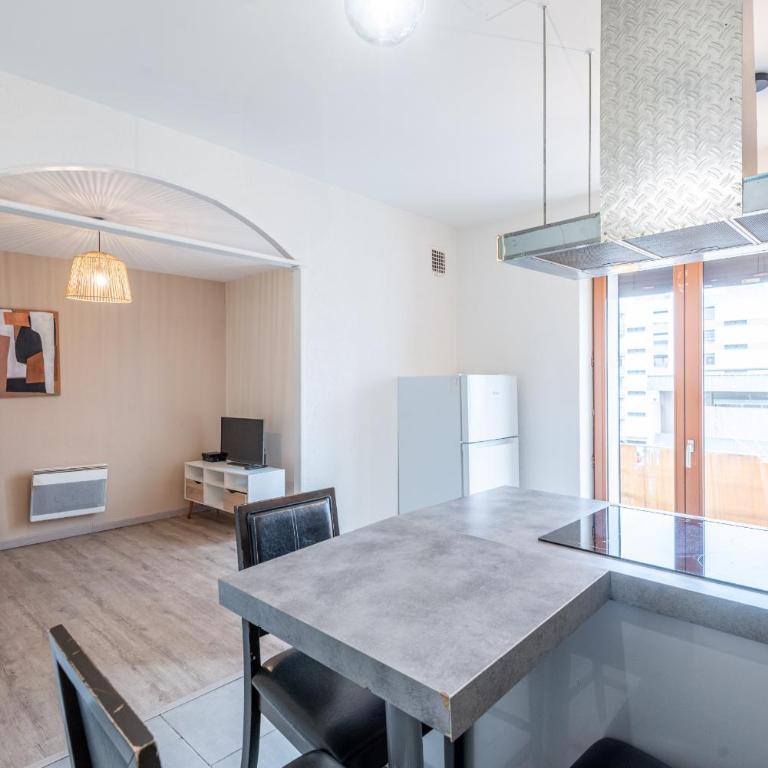 M030 Agréable T2 en centre ville - Apartment mit 1 Schlafzimmer - 9