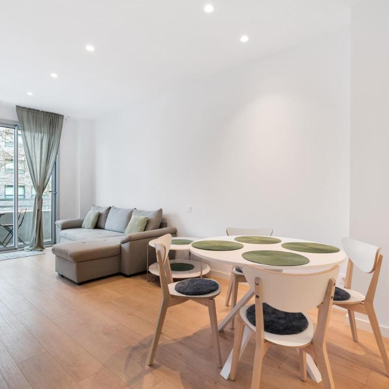 Diagonal Mar Monthly 2BR Pools Parking - Apartment - 4