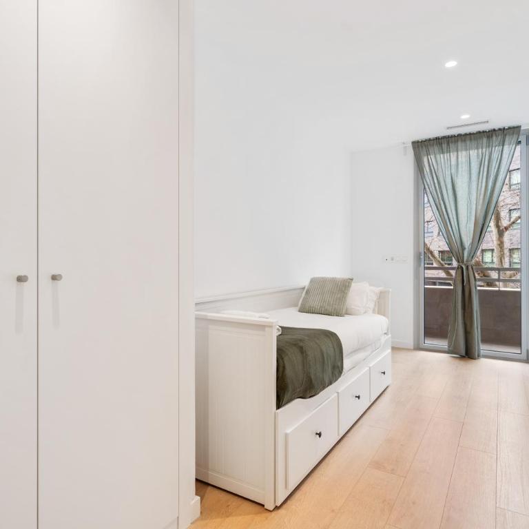 Diagonal Mar Monthly 2BR Pools Parking - Apartment - 20