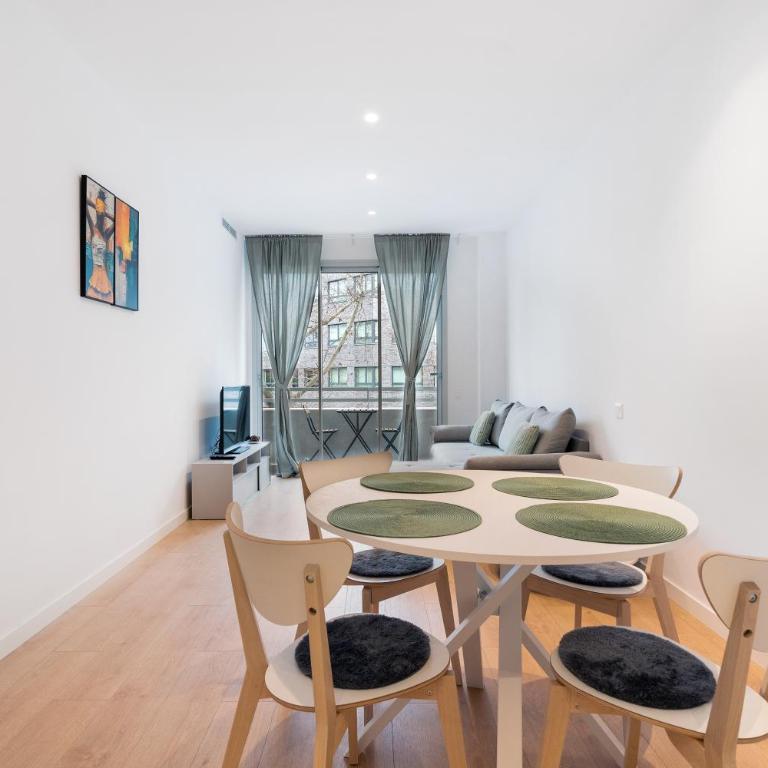 Diagonal Mar Monthly 2BR Pools Parking - Apartment - 9