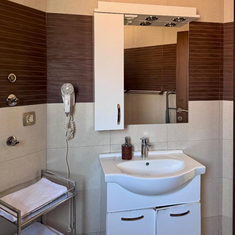 Bocche di Cattaro Apartments - One-Bedroom Apartment with Terrace and Sea View - 72