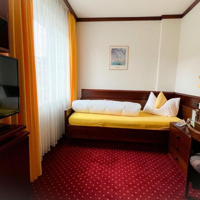 Kurhotel Wiedenmann - Einzelzimmer mit Bad - 2